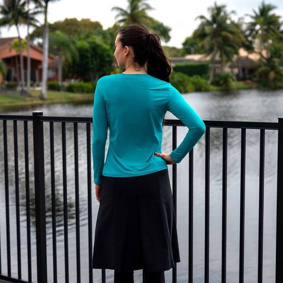 DEVORAH'S SECRET Turquoise Modest Top/Shell Solid - Picture 3 of 3